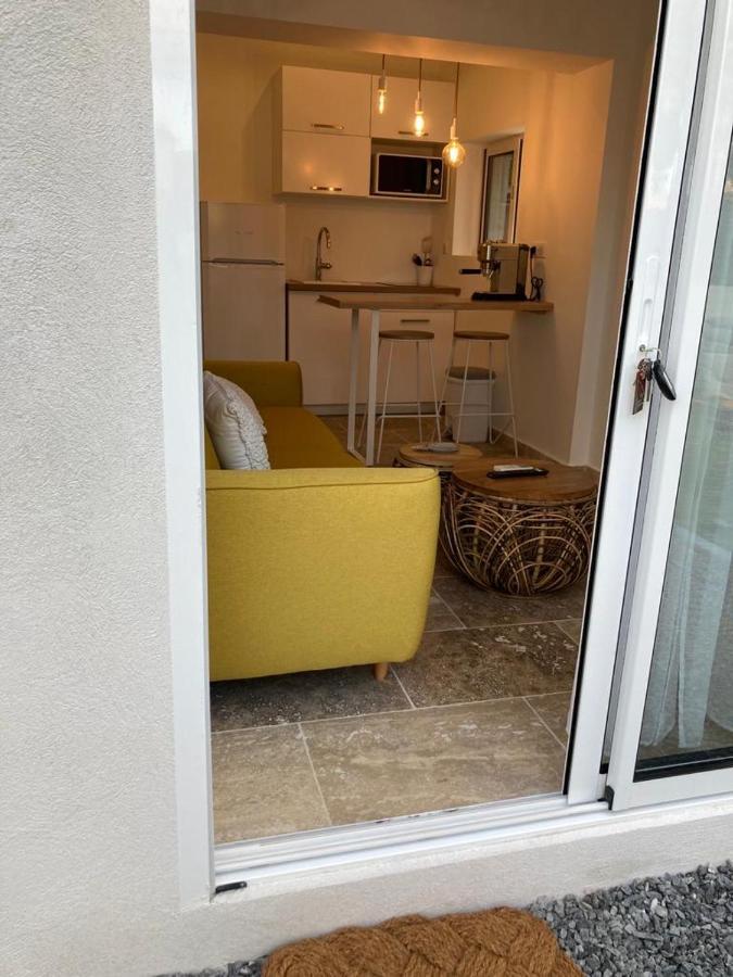 Charmant Studio dans villa - parking - jardin La Seyne-sur-Mer Bagian luar foto